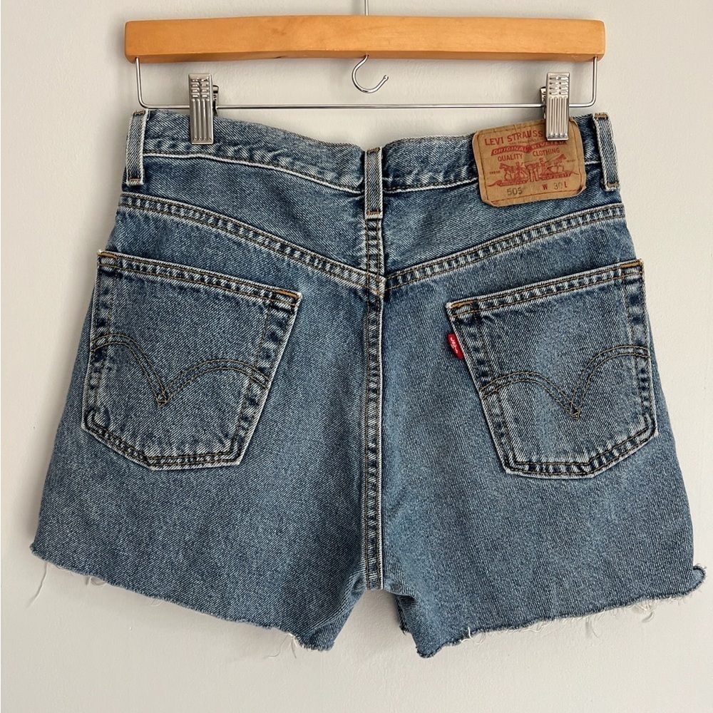 Levi’s 505 cut off jean shorts size 30 - Picture 5 of 12